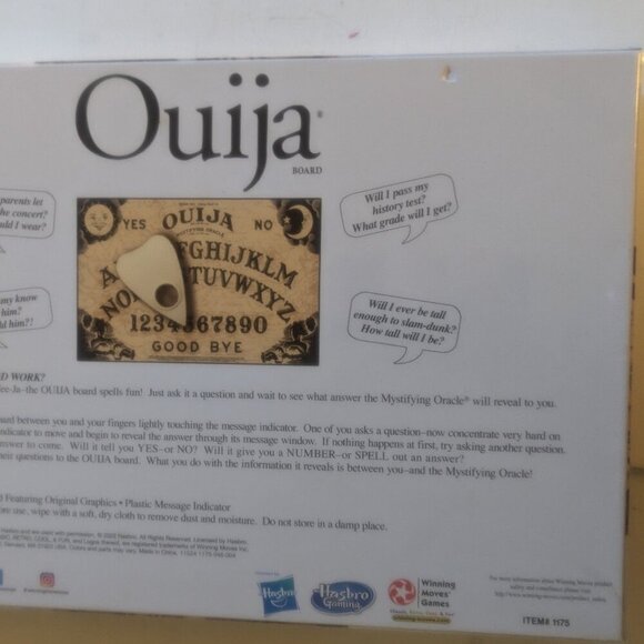 NWT Ouija Mystifying Oracle Halloween Classic Board Game Hasbro Spooky Seance - Picture 6 of 11